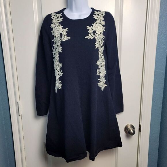 CECE Long Sleeve Sweater Dress Dress - Picture 1 of 7